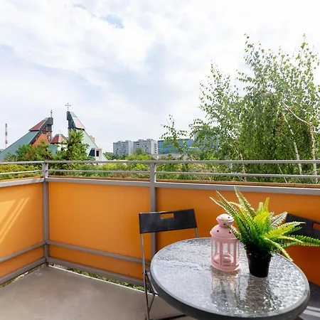 - Ul Mlodych Technikow 아파트 브로츠와프